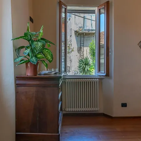 *holiday Home* W/patio & Fireplace + Lake View Appartement *